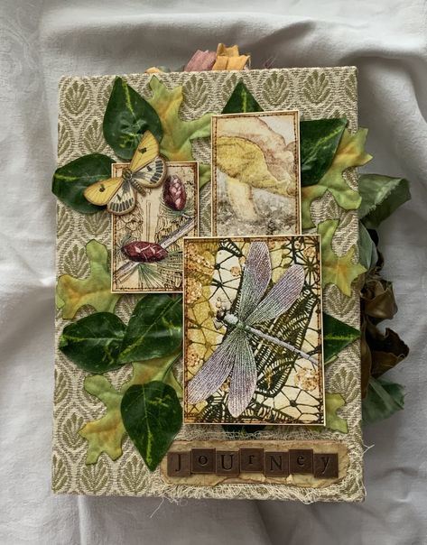 Nature Themed Journal Cover, Nature Theme Scrapbook, Nature Journal Cover Ideas, Botany Project Cover Page Ideas, Nature Scrapbook Ideas, Handmade Albums Ideas, Nature Journal Cover, Faerie Folklore, Diy Notebook Ideas