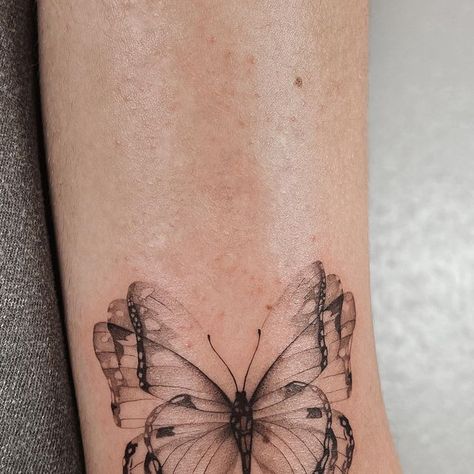 ❊ fineline tattooer ❊ on Instagram: "Illusion butterfly🤍" Butterfly Domino Effect Tattoo, Tattoo Spooky, Illusion Tattoos, Magic Runes, White Ink Tattoo, Butterfly Tattoos, Weird Tattoos, White Tattoo, Art Tattoos