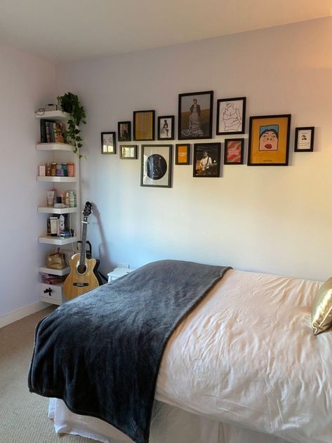 Small Black Frames On Wall, Shelf On Wall Bedroom, Book Shelf Bedroom Wall, Black Frame Gallery Wall Bedroom, Small Room Shelf Ideas, Small Bedroom Gallery Wall, Bed In Corner Wall Decor, Book Shelf Room Ideas, Book Shelf Small Room