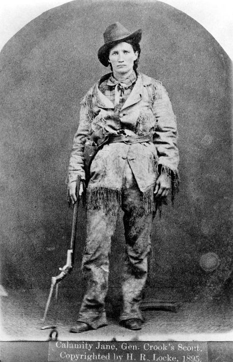 The Real Story of Calamity Jane — AncestralFindings.comAmerican ExpressDinersDiscoverlogo-jcblogo-mastercardPayPalSelzVisaPlayPauseSpeed: 50%Speed: NormalSpeed: 150%Speed: DoubleSpeed: TripleBack 15 secondsForward 60 secondsDownloadShare Old West Outlaws, Old West Photos, Calamity Jane, Wilde Westen, American Frontier, Chapeau Cowboy, Historical People, Vintage Cowgirl, Foto Vintage