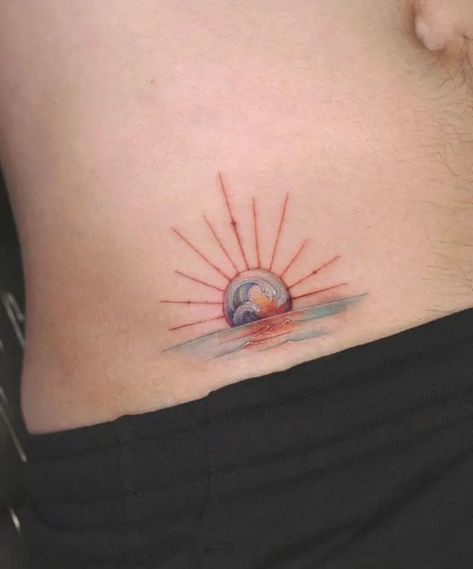 30 Tattoo Ideas, My Sunshine Tattoo, Rays Tattoo, Sun Rays Tattoo, Rising Sun Tattoos, Sunflower Tattoo Simple, Sunrise Tattoo, 30 Tattoo, Sunset Tattoo