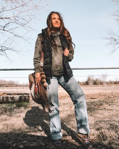 Country Western Winter Outfits, Twisted X Outfits, Winter Western Outfits, Western Winter Outfits, Farm Outfit, Punchy Outfits, Cute Western Outfits, Twisted X Shoes, Western Fits