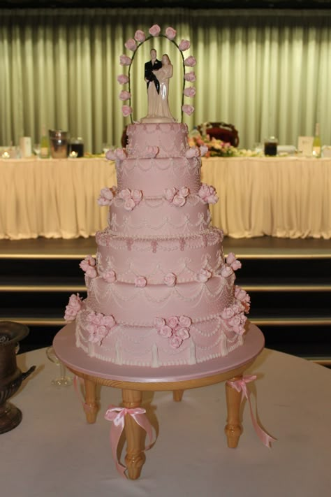 traditional, pink wedding cake Pink Xv Cake, Pink Glam Wedding, Pink Tiered Cake, Forest Quinceanera, Pink Quince Theme, Barbie Nutcracker, Quince Cakes, Pink Cakes, Quince Cake