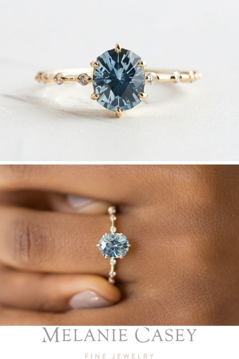 Ékszer Gem Engagement Rings Gemstone, White Wedding Dress With Blue Jewelry, Sapphire Engagement Ring Set Gold, Unique Ring Ideas, Jem Stones Jewelry, Grey Gemstone Ring, Engagement Sapphire Rings, Sapphire And Diamond Engagement Ring Wedding Set, Unique Gem Engagement Rings