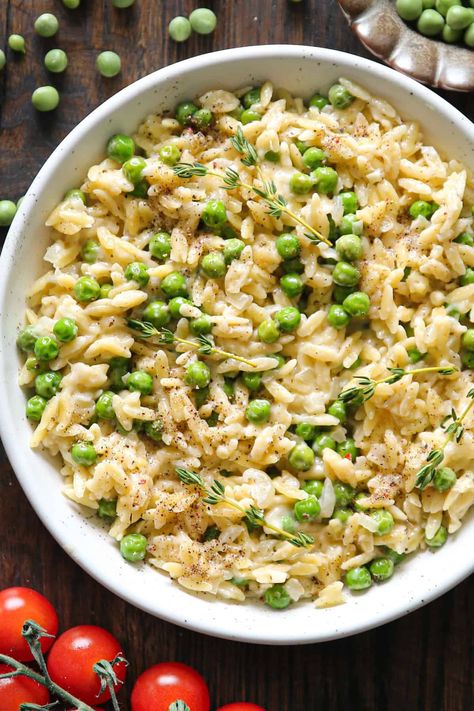 Creamy Garlic Parmesan Orzo with Green Peas. Garlic Parmesan Orzo, Julia's Album, Parmesan Orzo, Creamy Orzo, Sausage Tortellini Soup, Creamy Parmesan Sauce, Meatless Meal, Butternut Squash Pasta, Squash Pasta