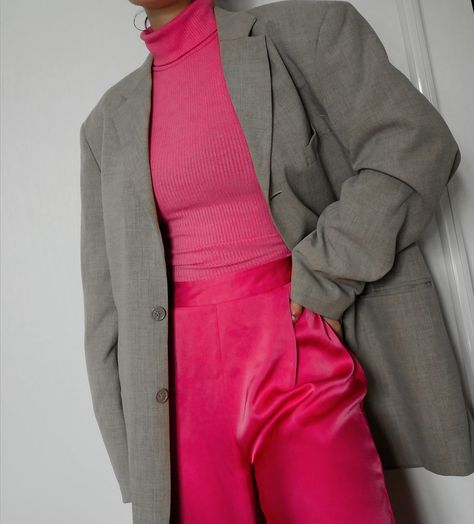 #pink #grey #aesthetic #outfit Grey Aesthetic Outfit, Pink Grey Aesthetic, Grey Aesthetic, Gray Aesthetic, Aesthetic Outfit, Pink Fashion, Pink Grey, Fall Winter, Grey