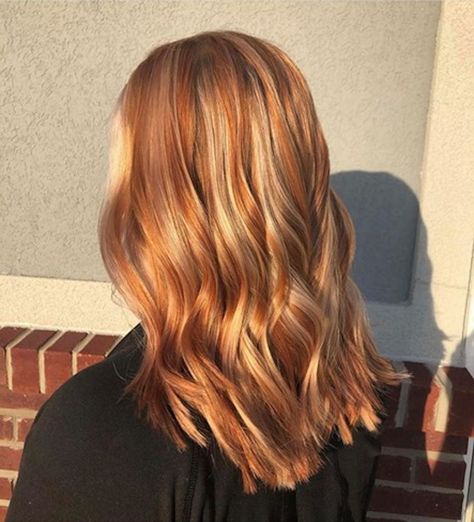 The Burnt Orange Hair Color Trend is Here to Heat Up Your Spring Days Orange Toned Hair, Red Orange Hair With Blonde Highlights, Blond Orange Hair, Golden Orange Hair, Blonde And Orange Hair, Orange And Blonde Hair, Orange Blonde Hair, Burnt Orange Hair Color, Burnt Orange Hair