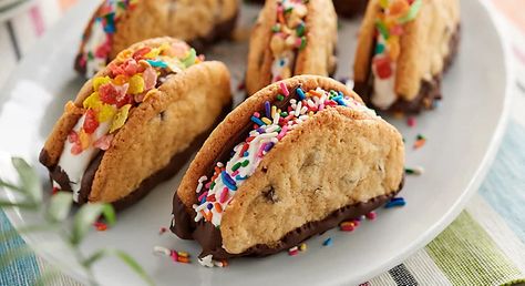 Cookie Taco Ice Cream Sandwich — Recipes — QVC.com Ice Cream Smoothie Recipes, Taco Ice Cream, Ice Cream Sandwich Recipes, Taco Cake, David Venable, Ice Cream Pizza, Ice Cream Taco, Dessert Taco, Ice Cream Smoothie