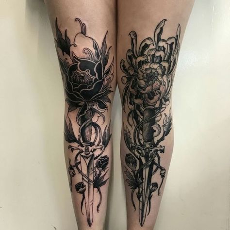 Black Out Flower Sleeve Tattoo, Full Back Sleeve Tattoo Women, Books Sleeve Tattoo, Tattoo Ink Storage, Neotraditional Leg Sleeve, Gothic Hip Tattoo, Full Sleeve Ideas, Gothic Leg Tattoos, Ornamental Leg Sleeve