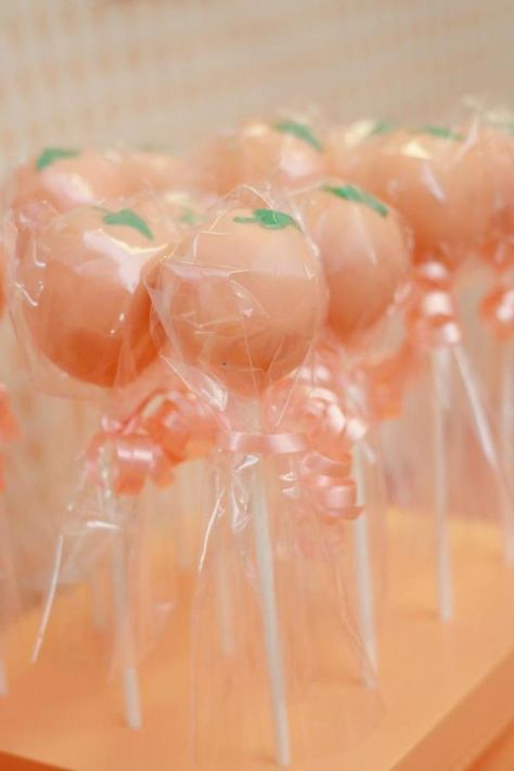 Love these peach cake pops for a sweet as a peach birthday party #peachbirthdayparty #peachbirthdaypartyideas #peachbirthdaypartydecor #peachbirthdaypartydecorations #kidsbirthdayparty #kidsbirthdaypartyideas #girlbirthdayparty #girlbirthdaypartyideas Peach Cake Pops, Peach Treats, Sweet As A Peach Birthday, Peach Birthday Party, Pie Birthday, Ideas Birthday Party, Baby First Birthday Themes, Peach Birthday, Sweet As A Peach