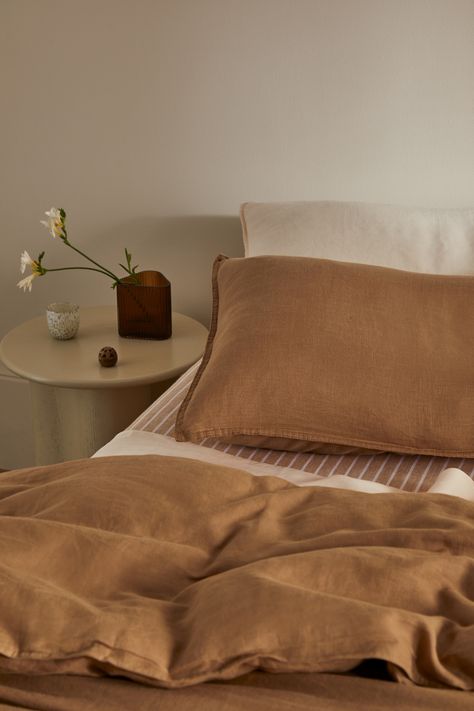 Warm Brown Bedroom, Brown Bedsheet, Mix And Match Bedding, Brown Edit, Striped Bedroom, Natural Bedroom, Website Photos, Brown Bed, Linen Sheet Sets