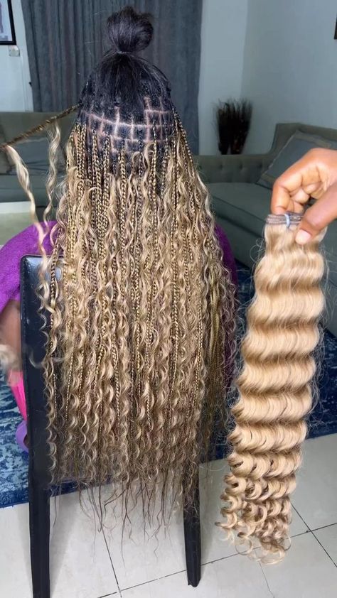 Reekado Banks, Boho Braided Hairstyles, Short Box Braids Hairstyles, Big Box Braids Hairstyles, Feed In Braids Hairstyles, Goddess Braids Hairstyles, Blonde Braids, Blonde Curly Hair, Box Braids Hairstyles For Black Women