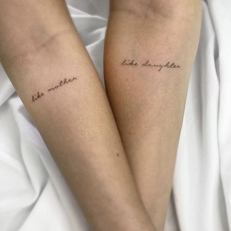 Female Tattoo Ideas With Meaning, Mum And Daughter Tattoo, Mommy Daughter Tattoos, Tattoo Ideas With Meaning, Female Tattoo Ideas, Mum Tattoo, Maching Tattoos, Mom Daughter Tattoos, Cute Matching Tattoos