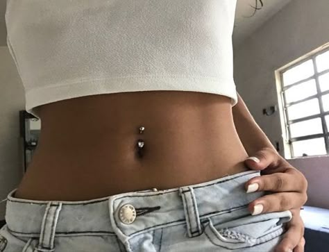 Belly Button Piercing Tan Skin, Abs With Belly Piercing, Bell Piercing Belly Button, Cute Dainty Belly Button Piercing, Cute Piercings Belly Button, Belly Button Pricing, Belly Piercings Black Women, Belly Button Piercing After Pregnancy, Simple Belly Piercing