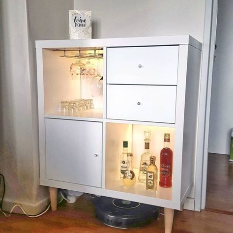 Diy Coffee Bar Ikea Hack, Ikea Kallax Bar Cart, Kallax Mini Bar, Ikea Kallax Bar Hack, Ikea Kallax Kitchen Hack, Ikea Kallax Coffee Bar, Ikea Bar Ideas, Kallax Ikea Ideas Kitchen, Kallax Bar Hack