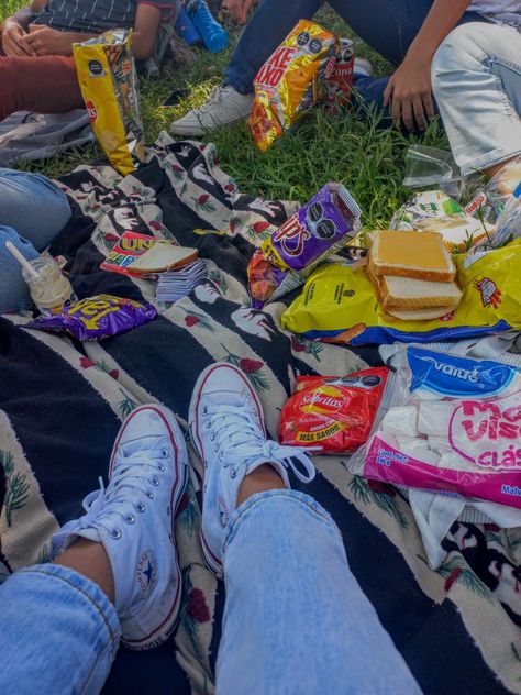 Picnic con amigos, merienda y excursión Vision Board