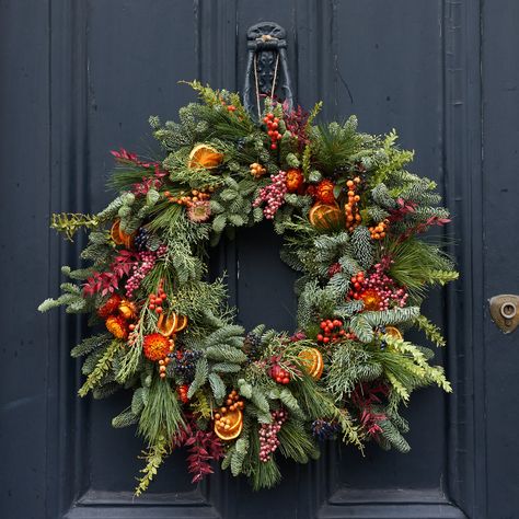 Botanique Workshop | Florist, Plants & Artisan Gift Store, London Christmas Wreaths Traditional, Clementine Christmas, Modern Wreaths, Natural Christmas Wreaths, Traditional Christmas Wreath, Christmas Home Decorations, Large Christmas Wreath, Real Christmas, Christmas Door Wreaths