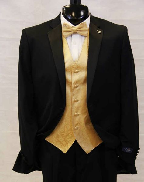 Awesome gold tux Sweet 16 Suits For Men, Beauty And The Beast Tuxedo, Beauty And The Beast Damas Dresses, Gold Tuxedo Prom, Gold Prom Suits For Men, Red And Gold Tuxedo, Chambelanes Outfits Quinceanera Black, White And Gold Tuxedo, Gold And Black Tuxedo