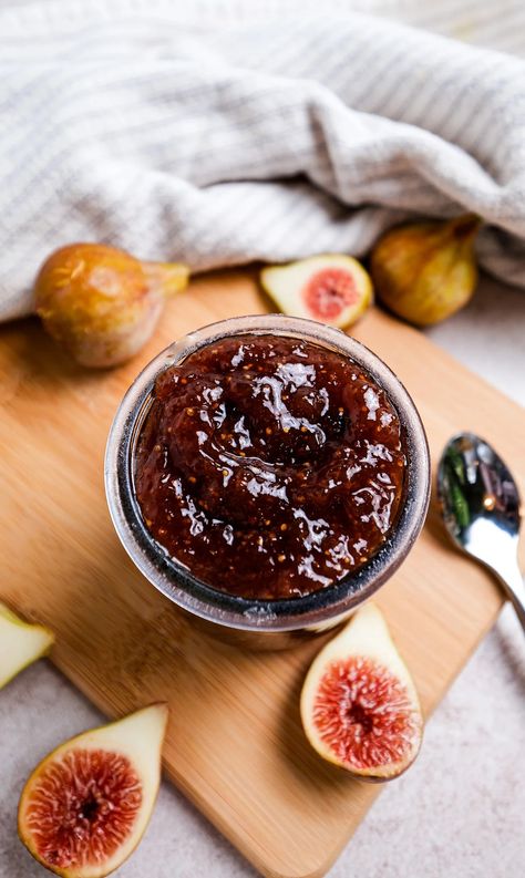 Easy Fig Vanilla Jam Recipe Vanilla Jam, Berry Chantilly Cake, Fig Varieties, Fig Jam Recipe, Lip Shades, Vanilla Beans, Citrus Juice, Jam Recipe, Fig Jam