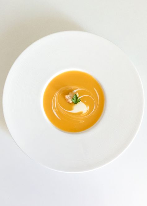 Soup Course Fine Dining, Fine Dining Soup Plating, Soup Fine Dining, Fine Dining Soup, Gourmet Plating, Soup Gourmet, Best Butternut Squash Soup, Creamy Butternut Squash Soup, Lobster Soup