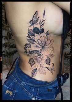 Side Rib Cover Up Tattoos Women, Big Side Tattoos Women Ribs, Women’s Rib Tattoo Ideas, Ribcage Floral Tattoo, Floral Side Piece Tattoo, Floral Side Tattoos Women Ribs, Side Tattoos Women Cover Up, Side Piece Tattoos For Women Ribs, Floral Tattoo Design Ribs