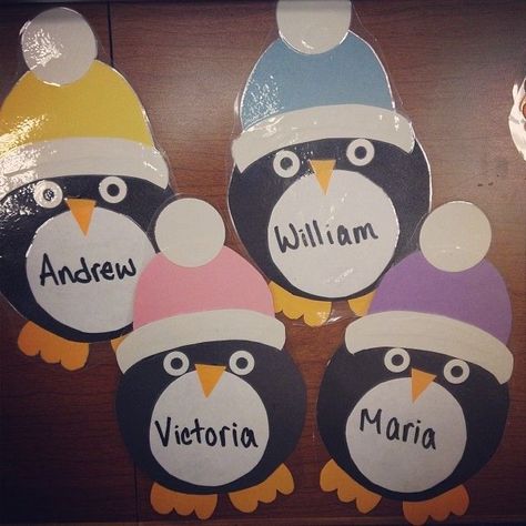 Christmas Cubby Tags, Winter Cubby Tags, Cubby Tags Preschool, Door Name Tags, Preschool Name Tags, Winter Door Decorations Classroom, Cubby Tags, Dorm Door Decorations, Door Tag