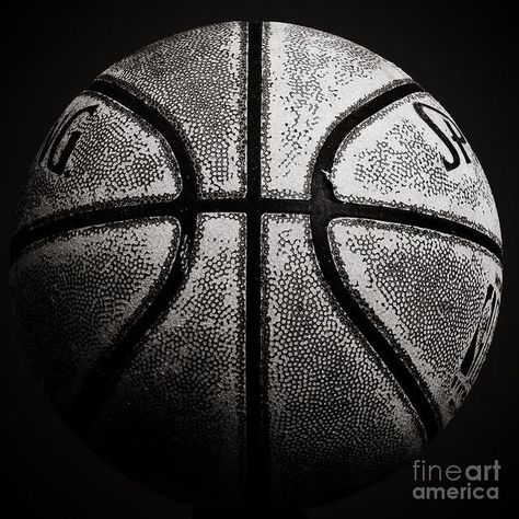 Old Basketball, Basketball Tattoos, Fantasy Basketball, Basketball T Shirt Designs, Basketball Is Life, Basketball Photography, Basketball Wallpaper, Basketball Drills, Basketball Art