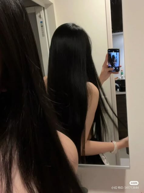 Hairstyle Black Hair, Black Hair Types, Black Hair Aesthetic, Straight Black Hair, Hair Inspiration Long, Perfect Hairstyle, Long Black Hair, Long Straight Hair, Hair Inspo Color