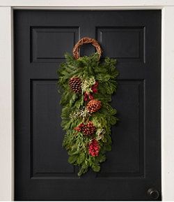 Rustic Front Door Decor, Grapevine Christmas, Front Door Swag, Holiday Planter, Neutral Christmas, Door Porch, Swag Wreath, Christmas Front Doors, Christmas Door Wreaths