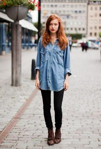 Footless Tights Outfits: 22 Ideas How to Wear Footless Tights Street Style Stockholm, Looks Camisa Jeans, Mode Pop, Oversized Denim Shirt, Cooler Style, Blue Denim Shirt, Quoi Porter, Camisa Jeans, Stockholm Street Style