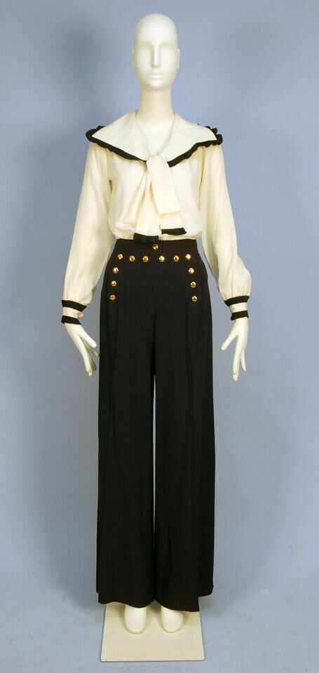 Sailor Pants Outfit, 1970 Fashion, Yves St Laurent, Fashion 1970s, 1970's Fashion, Sailor Style, Sailor Pants, St Laurent, Brass Buttons