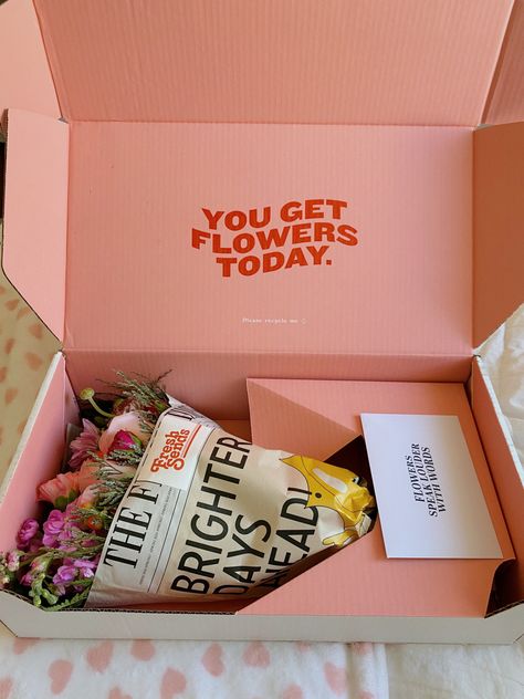 Seeding Kit Influencer, Influencer Unboxing Ideas, Marketing Box Ideas, Creative Pr Box Ideas, Influencer Gift Box Ideas, Creative Pr Package Ideas, Pr Gift Ideas, Influencer Box Ideas, Pr Packaging Design