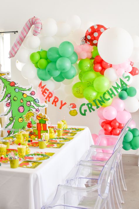 Don't be a Grinch this year, and host the best holiday party! @karaspartyideas Two-ville Grinch Birthday, Cindy Lou Who Party, Classroom Grinch Party, Grinch 3rd Birthday Party, Pink Grinch Party, Whoville Party Ideas, Cindy Lou Who Birthday Party, Twoville Birthday Party, Grinch 2nd Birthday Party