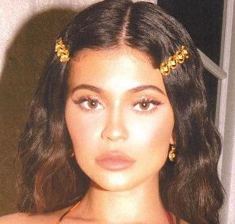 Medusa Hair, Kim K Style, Gold Hair Pin, Jessie James, Gold Hair Accessories, Kardashian Kollection, Clip Hairstyles, Medusa Head, Holiday Party Outfit