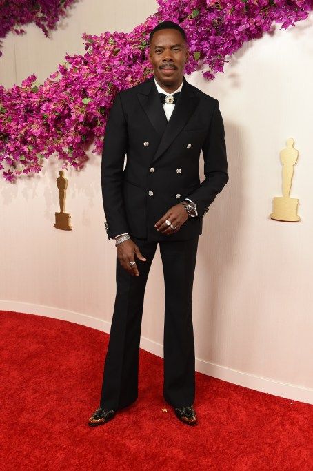 Colman Domingo Red Carpet Suits Men, Red Carpet Suits, Colman Domingo, Academy Awards Red Carpet, Brown Image, America Ferrera, Classic Tuxedo, Cape Gown, Prom 2024