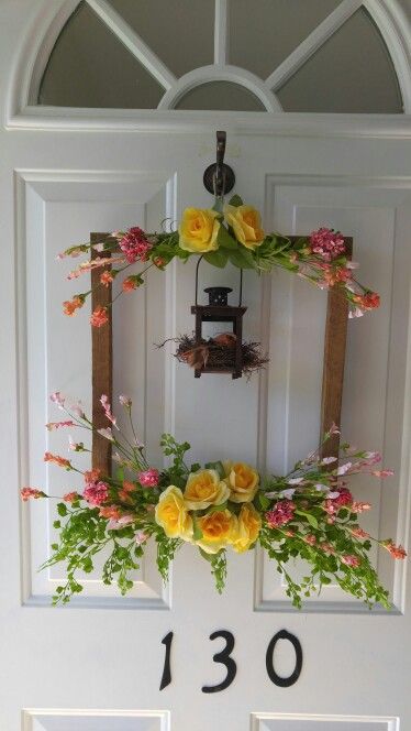 Tobacco stick door wreath I made for my pastor and his wife Frame Wreaths, Front Door Design Ideas, Spring Wreaths For Front Door, Neat Crafts, Picture Frame Wreath, Door Design Ideas, Diy Frühling, Decoration Vitrine, Spring Front Door Wreaths