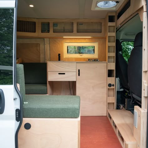 Surf Van Interior, Renault Trafic Camper, Transit Custom Camper, Van Camper Conversion, Vw Conversions, Cabin On Wheels, Camp Van, Hiace Van, Mercedes Camper