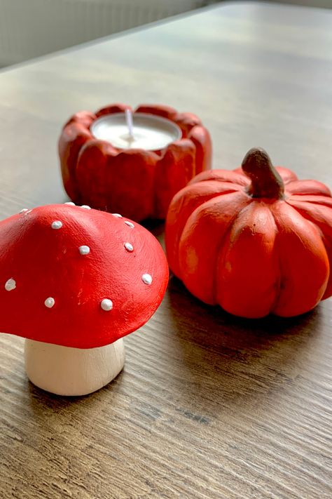 DIY pumpkins and mushroom airdry clay Clay Autumn Decor, Clay Autumn Crafts, Clay Pumpkin Diy, Air Dry Clay Pumpkins, Cute Air Dry Clay Ideas Easy, Fall Clay Ideas, Air Dry Clay Mushrooms, Air Dry Clay Ideas Easy, Halloween Clay Crafts