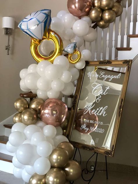 Engagement Party Bride Outfit Ideas, Engagement Party Ideas Surprise, Picture Display For Engagement Party, Easy Engagement Party Decorations, Balloons For Engagement Party, Engagement Decore Ideas, Engaged Party Decoration, Engagement Party Centerpieces Elegant, Engagement Diy Ideas