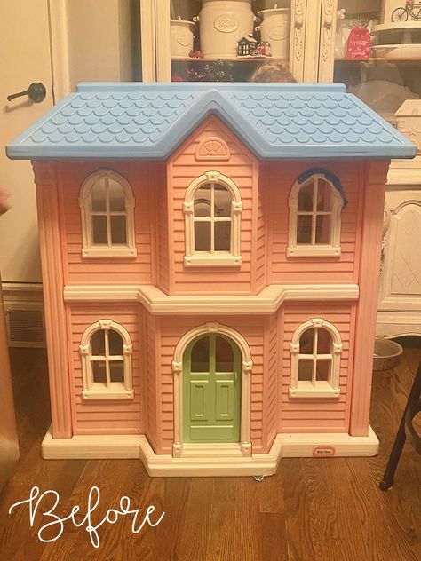 Diy Paint Dollhouse, Redo Doll House, Fisher Price Dollhouse Makeover Diy, Barbie House Makeover Diy, Plastic Dollhouse Makeover Diy, Diy Barbie House Decor, Barbie Doll House Ideas, Doll House Colors, Fisher Price Dollhouse Makeover