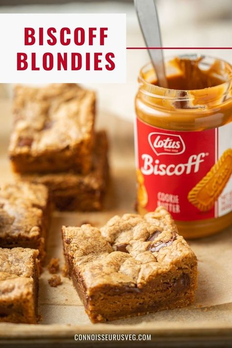 Eggless Blondies, Eggless Blondies Recipe, Vegan Cookie Bars, Blonde Brownie Recipe, Biscoff Blondies, Vegan Blondies, Blondie Bars, Biscoff Recipes, Vegan Cookie