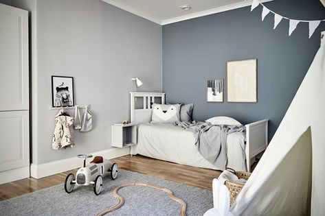 Grey Boys Bedroom, Gray Apartment, Boys Bedroom Colors, Kids Room Grey, Boys Bedroom Paint, Boy Toddler Bedroom, White Apartment, Walking Closet, Boy Bedroom Design