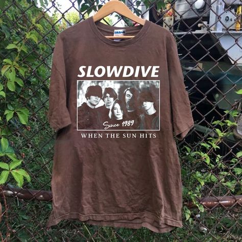 Slowdive Shirt, Slowdive When the Sun Hits Tshirt, Slowdive Merch, Gift for Men Women Unisex Tee PRODUCT DETAILS: Quality: 100% soft-style combed cotton Color: Size: S, M, L, XL, 2XL Worldwide shipping: Yes. Slowdive Band, Lana Del Rey Shirt, Sade Adu, Desain Tote Bag, 90s Shirts, Band Shirt, Concert Shirts, Movie Shirts, Hozier