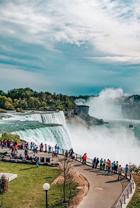 Niagara Falls Canada Photography, Bucket List Christmas, Niagara Falls Usa, Niagara Falls Trip, Maid Of The Mist, Drawing Travel, Niagara Falls State Park, Niagara Falls Ontario, Canada City