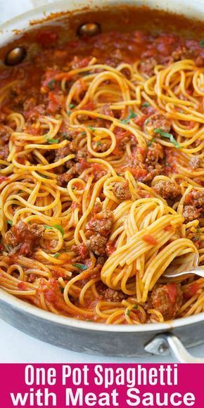 Spaghetti With Meat Sauce, Spaghetti With Meat, Spagetti Recipe, Spaghetti Recipes Easy, Beef Pasta Recipes, One Pot Spaghetti, One Pan Pasta, Pasta With Meat Sauce, Spaghetti Meat Sauce