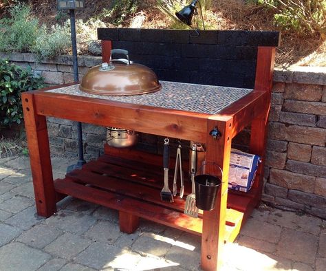 Weber BBQ Table                                                                                                                                                                                 More Weber Grill Table Diy, Outdoor Grill Table, Weber Grill Table, Outdoor Cooking Table, Kettle Bbq, Weber Kettle, Brick Bbq, Grill Cart, Outdoor Grill Station