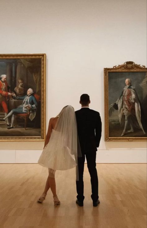 Prenup Aesthetic, Wedding Photo Art, Museum Photography, Art Museum Wedding, Art Gallery Wedding, Melbourne Art, Couple Engagement Pictures, 2025 Wedding, Iconic Weddings