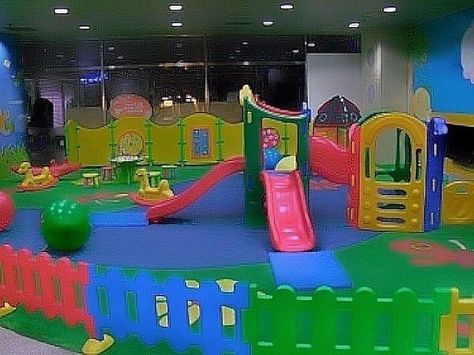 liminal space dreamcore weirdcore nostalgia dereality Indoor Playhouse, Nostalgic Pictures, Nostalgia Core, Indoor Play Areas, Church Nursery, Home Daycare, Dreamcore Weirdcore, Playground Design, Backyard Playground