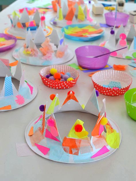 Paper Plate Hats, Party Hat Craft, Pola Topi, Maluchy Montessori, Funnel Cakes, Paper Plate Crafts For Kids, Crown For Kids, Paper Hat, Paper Plate Crafts