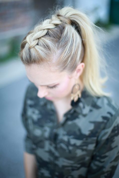 Mohawk Dutch Braid, Braid Mohawk, Dutch Braid Ponytail, Braids Step By Step, Dutch Braid Hairstyles, Luxy Hair, French Braid Hairstyles, Step By Step Hairstyles, Peinados Fáciles Para Cabello Corto